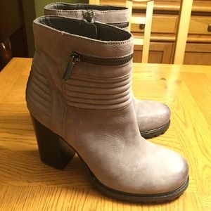Gray leather Sam Edelman ankle boots